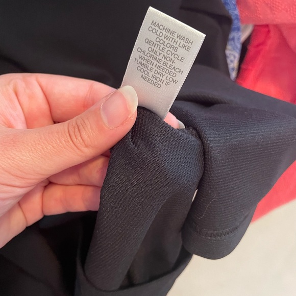 Avenue size 18/20 Black A-Line Dress - Picture 7 of 8